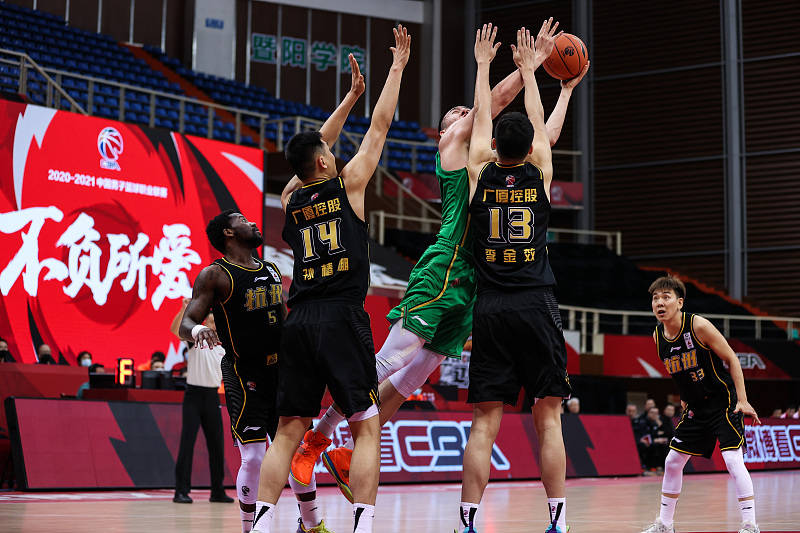 关于转会期辽宁本钢调整名单以备NBA常规赛关键时刻俄克拉荷马雷霆手感冰凉，这操作让人直呼：JackeyLove爆冷击败IG的信息