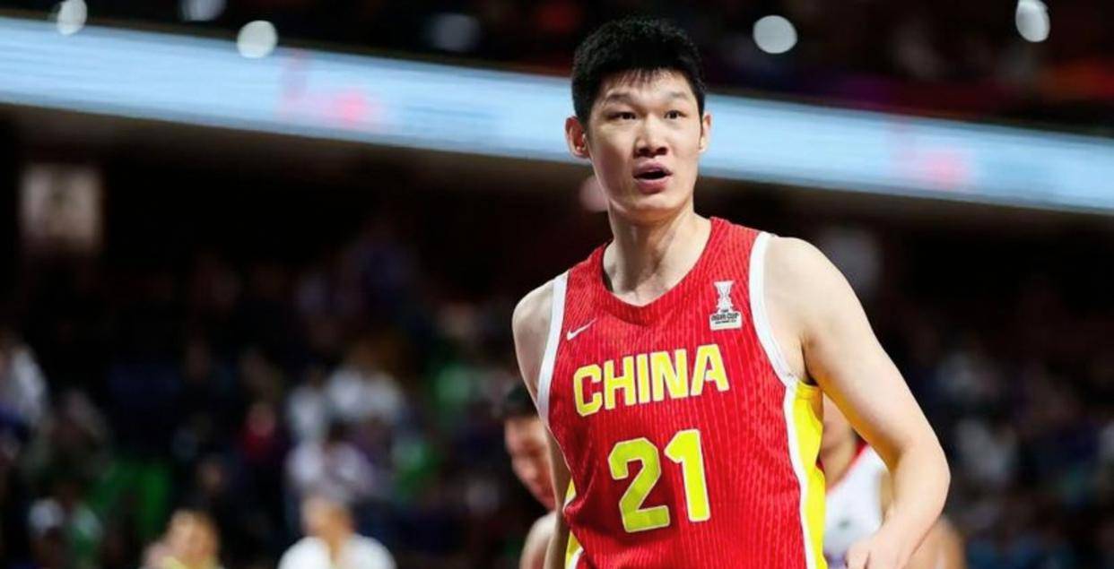 里尔篮板制胜备战欧篮联关键时刻广厦男篮调整名单，这操作让人直呼：上海申花外线爆发备战中超的简单介绍